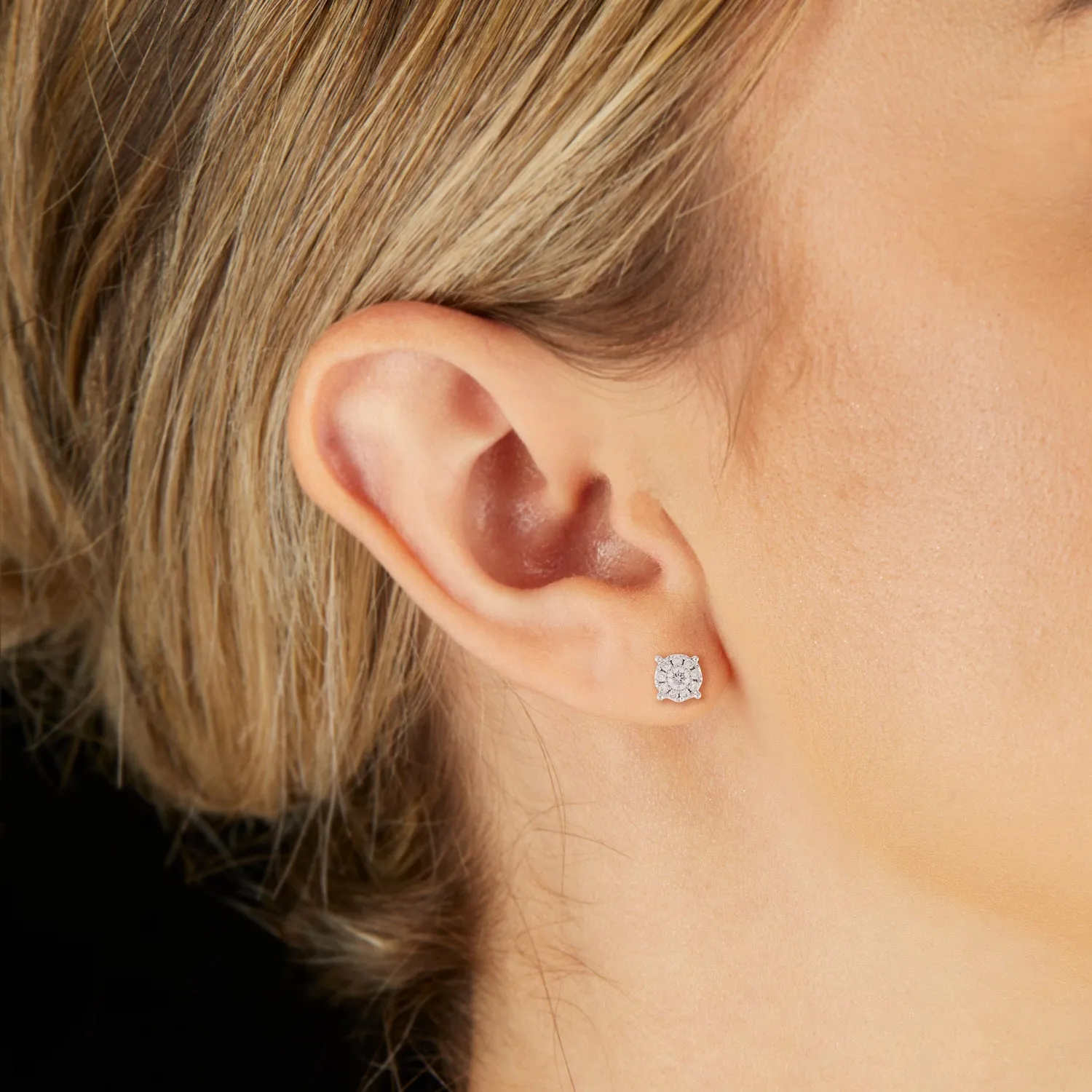 18k 0.20ct carat Cluster Diamond Stud Earrings