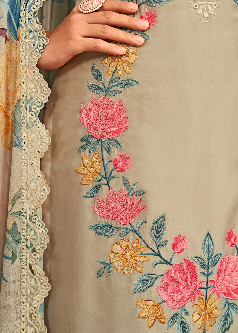 Beautiful Beige Georgette Festive Salwar Kurta Suit