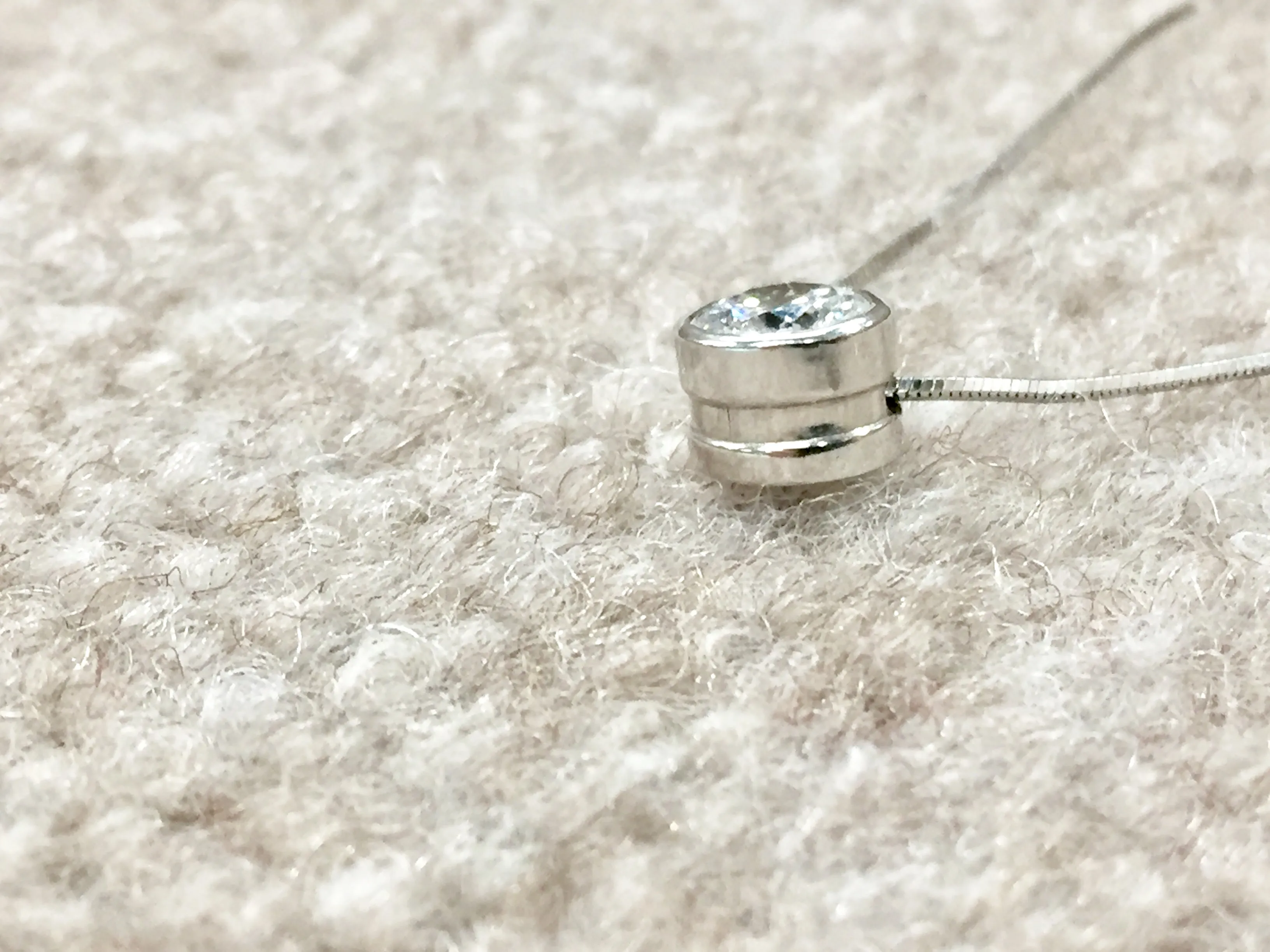 Bezel Set 1.10 Carat Round White Gold Pendant With Chain
