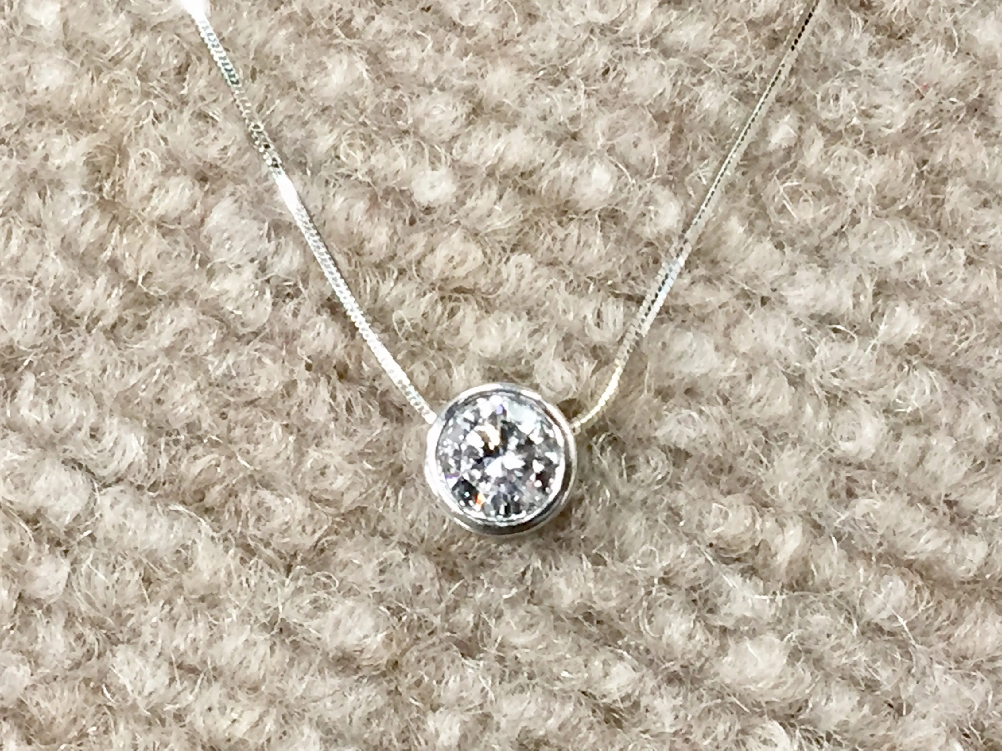 Bezel Set 1.10 Carat Round White Gold Pendant With Chain