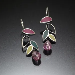 Falling Leaf Earrings (green)