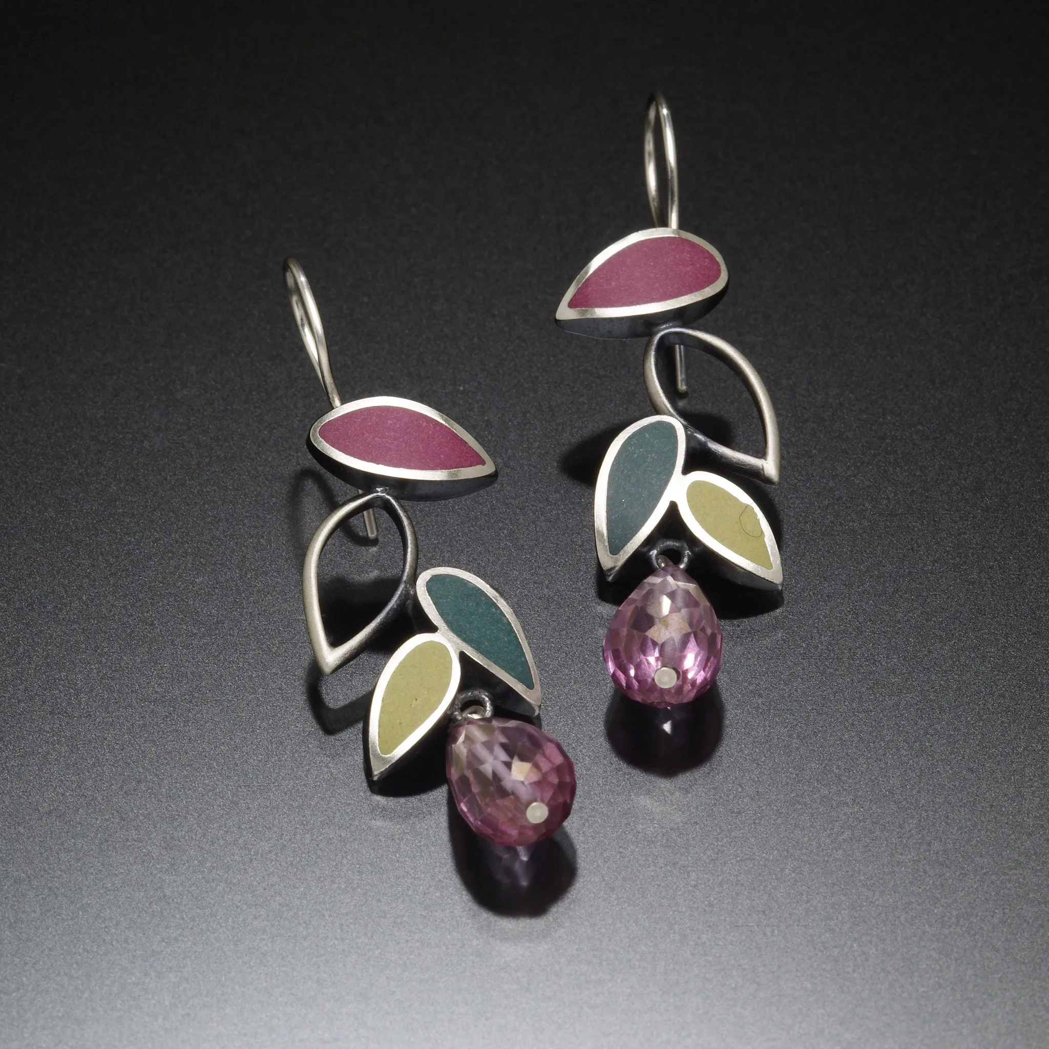 Falling Leaf Earrings (green)