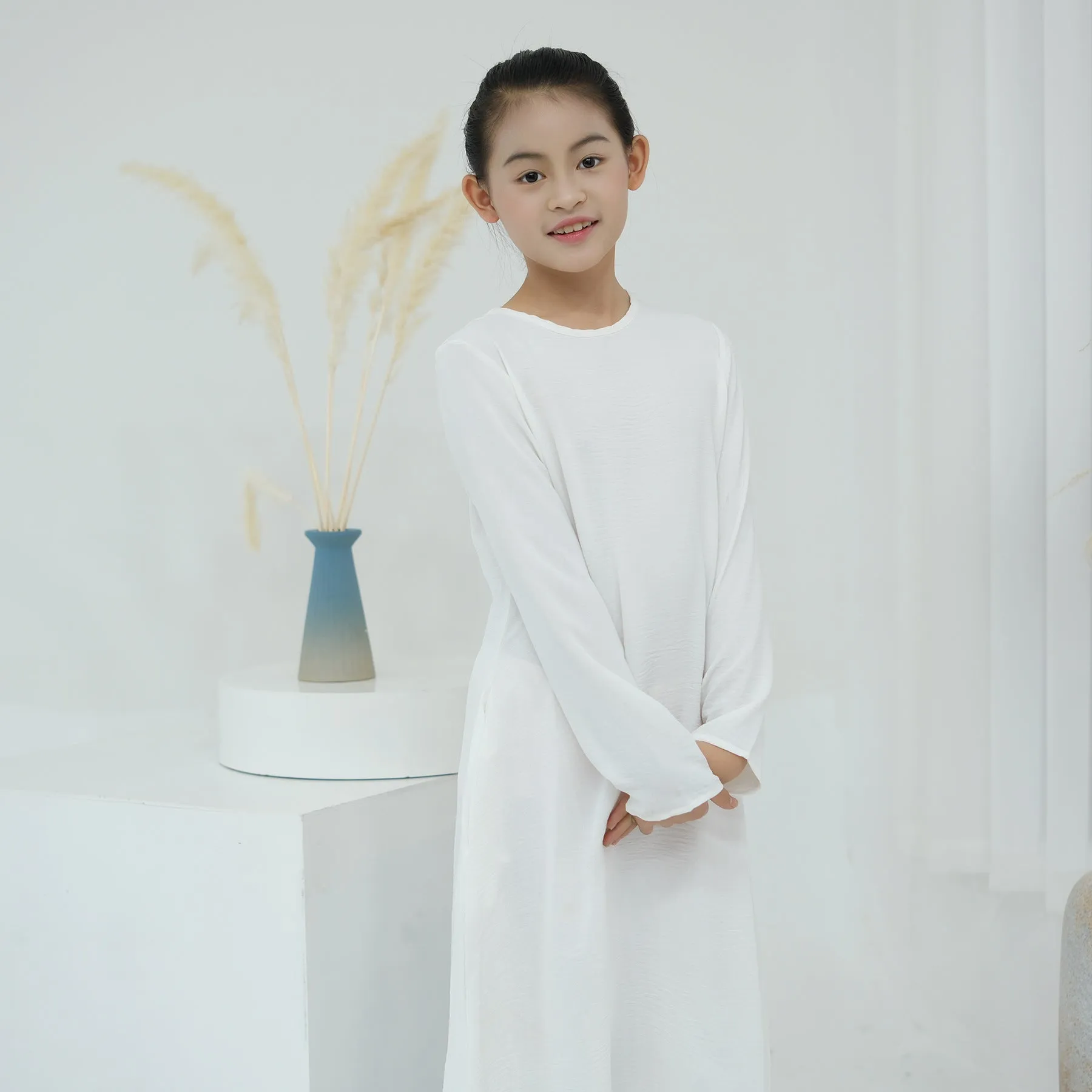 LR782 Beautifully embroidered tassel children's robe abaya BABY ABAYA abaya