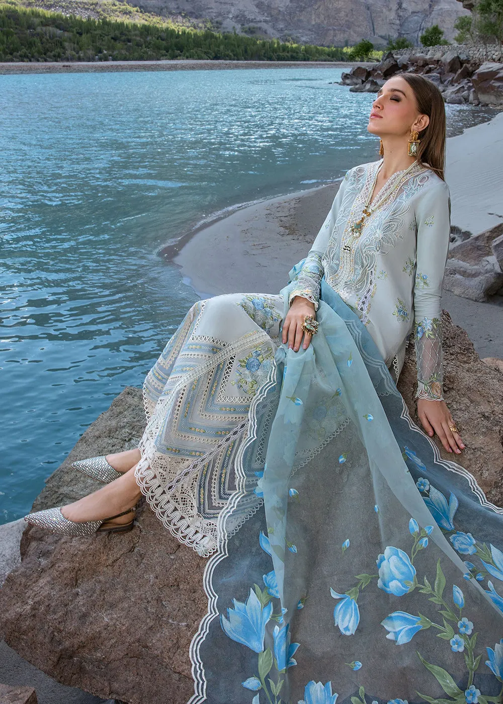 Luxury Lawn '24 by Crimson | Forget Me Not - Ice Blue