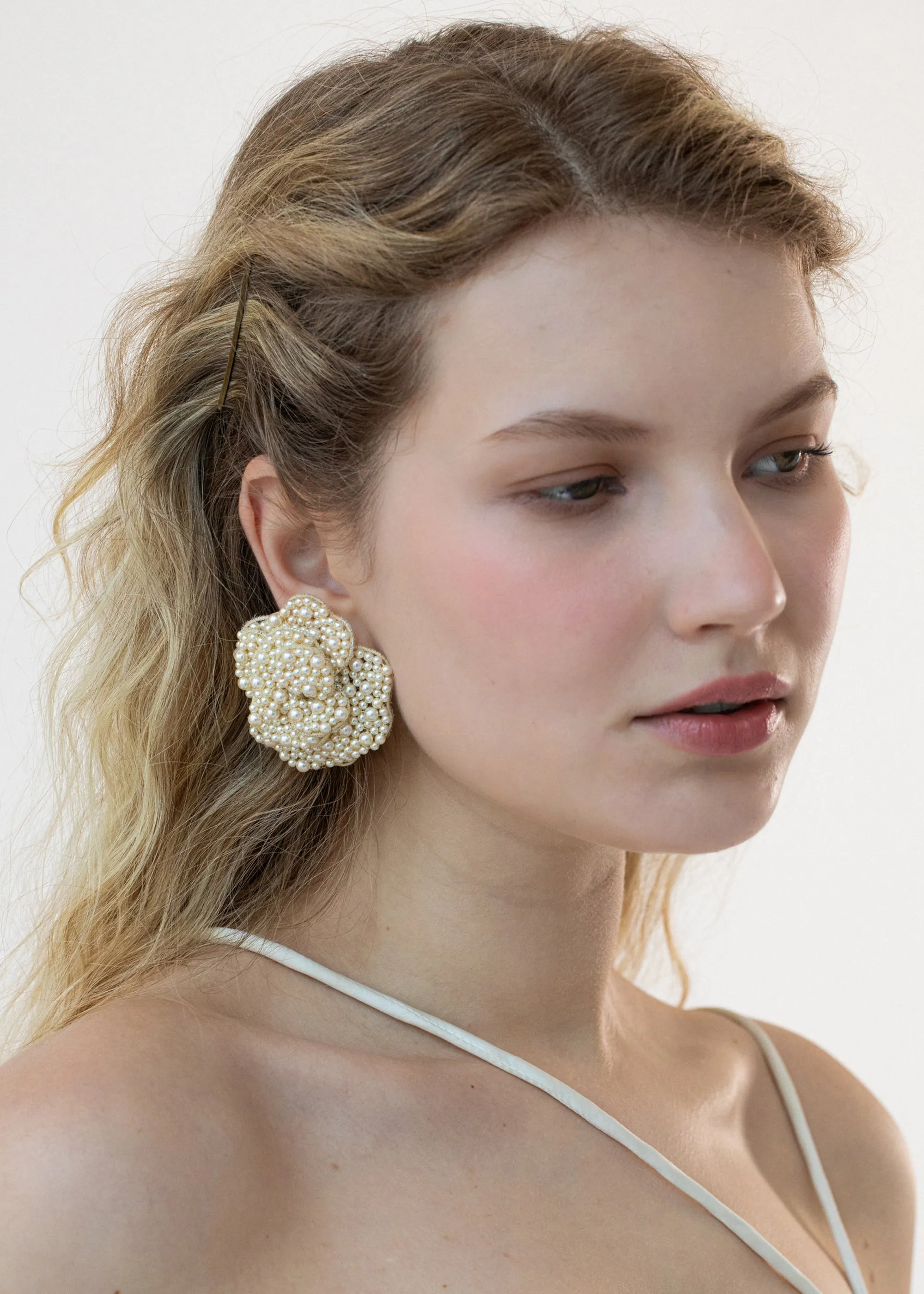 Muriel Earrings -- Pearl