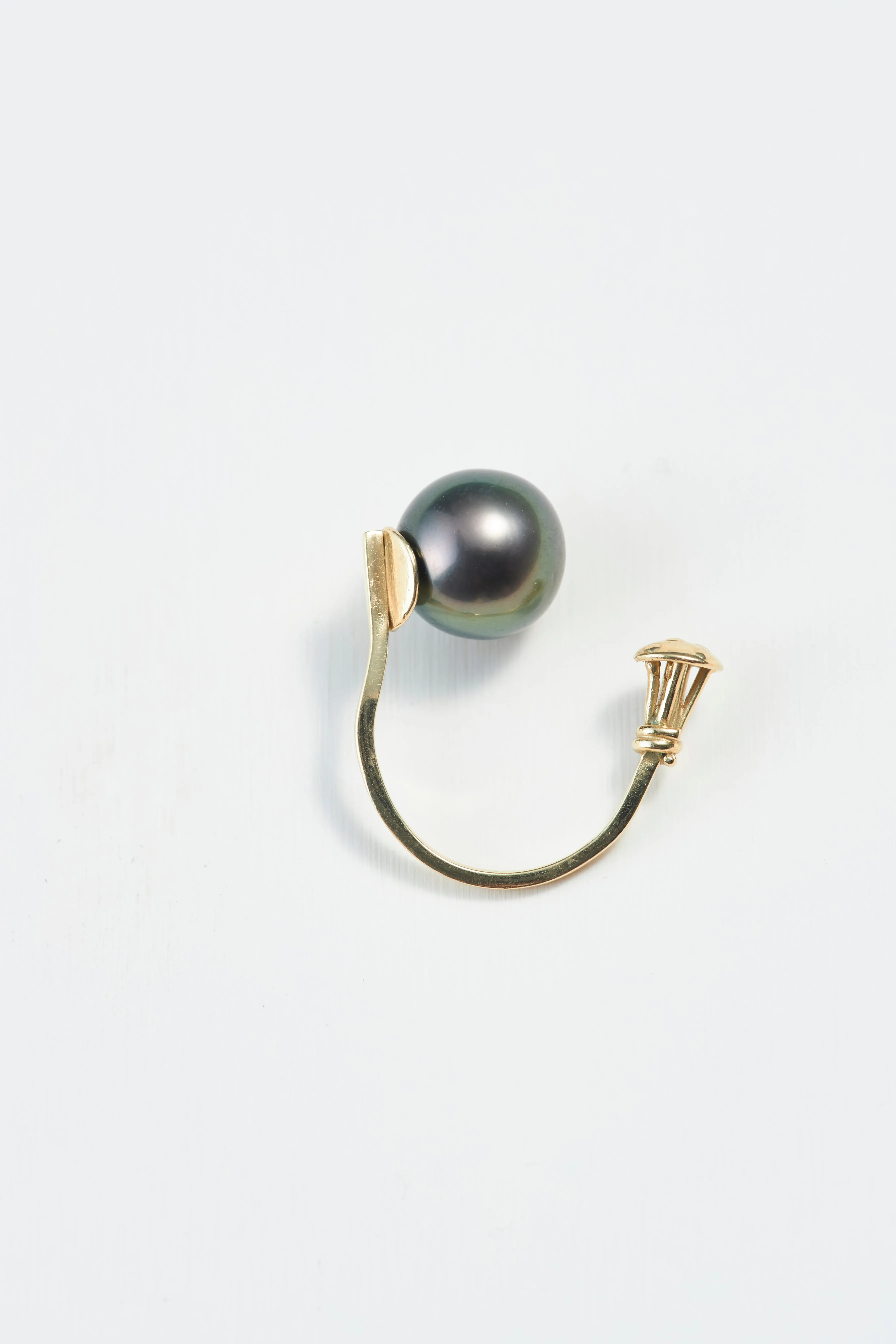 Paper moon Ring -Tahitian pearl
